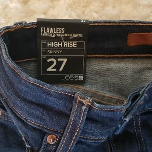 Joe's Jeans Jeans - Joe's Flawless High Rise Skinny. NEVER BEEN WORN Joe's Jeans Jeans - Joe's Flawless High Rise Skinny. NEVER BEEN WORN